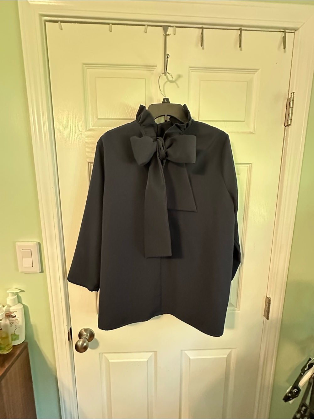 Tuckernuck Navy XL Blouse with Bow Back